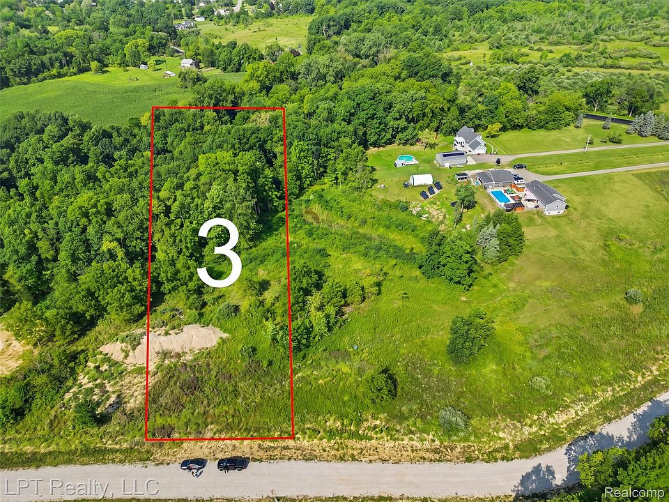 1st image of 9577 Creekside Dr