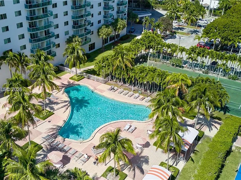 19380 Collins Ave #507 — Photo 31