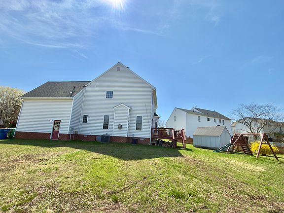 2nd image of 3500 Graham Meadows Pl