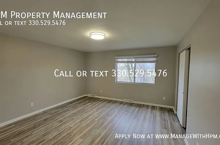72 S Thomas Rd #12 — Photo 6