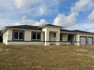 1715 McArthur Ave, Lehigh Acres, FL 33972