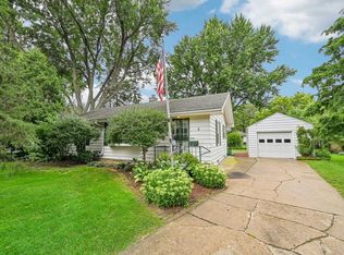 5 Fremont Cir, Madison, WI 53704