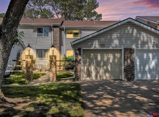 1225 Willow Ave, Bellevue, NE 68005