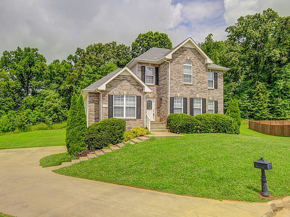 3rd image of 736 Forrest Cove Ct