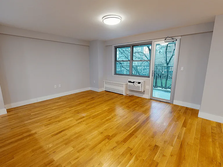 50 W 97th St #2W — Photo 8