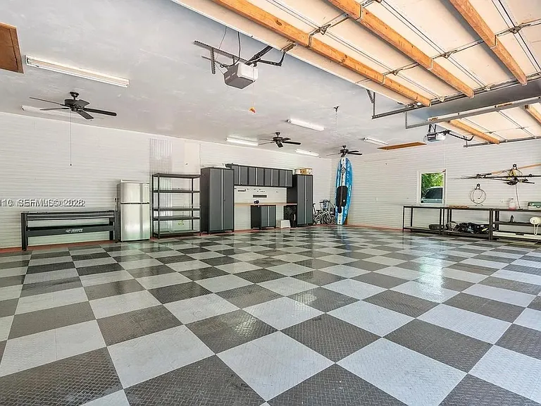 800 SW 12th Ave — Photo 47