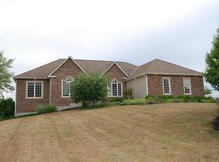 16401 Leavenworth Rd, Basehor, KS 66007