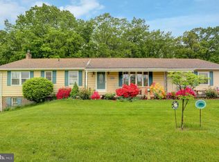1135 Green Spring Rd, Newville, PA 17241