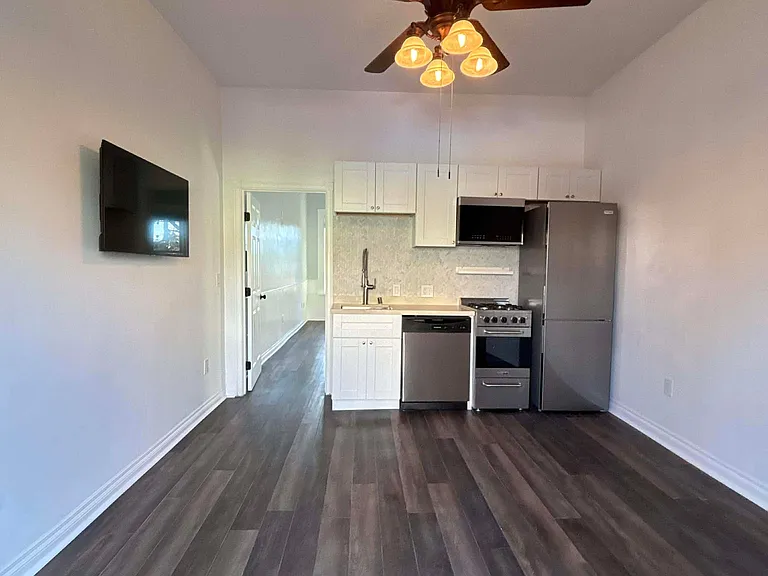 905 S 20th St #3 — Photo 1