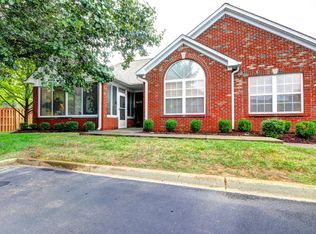 3545 Saint Andrews Village Cir, Louisville, KY 40241