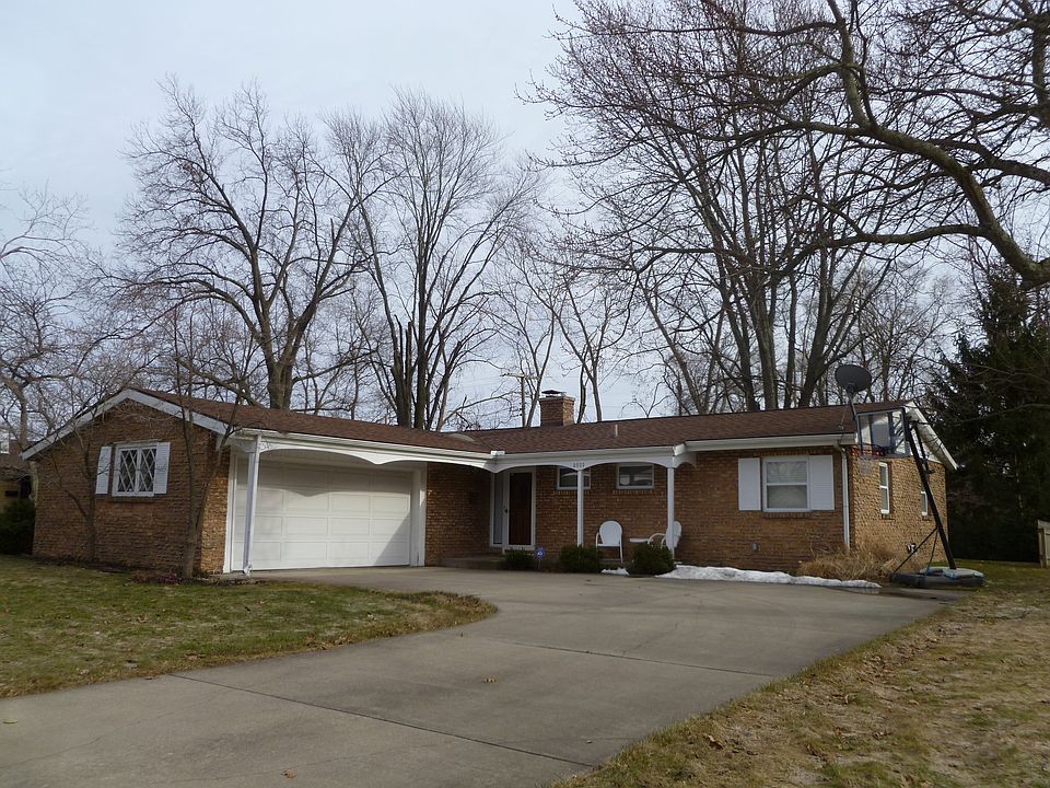 1st image of 2002 Dorwood Dr