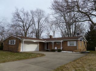 2002 Dorwood Dr, South Bend, IN 46617
