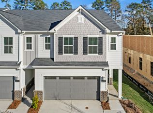 2037 Bayou Trace Dr, Charlotte, NC 28262