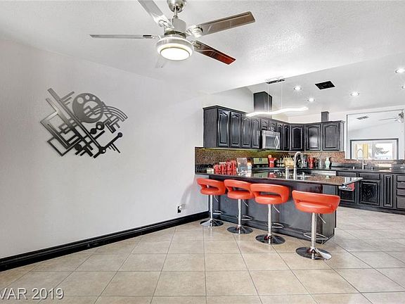 4th image of 861 Mountridge Ct