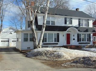 62 4th St, Bangor, ME 04401