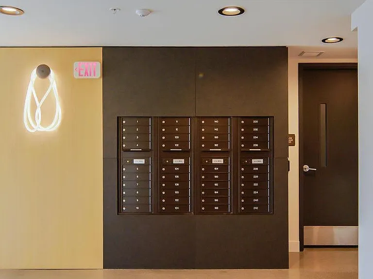 1 West Dr #10 — Photo 46