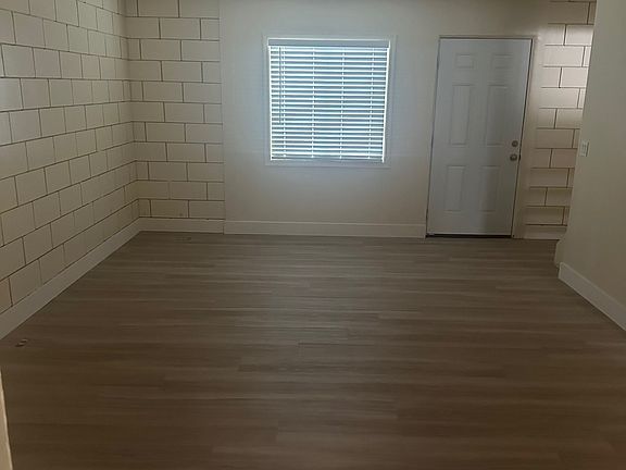 2nd image of 8695 Mellmanor Dr APT B