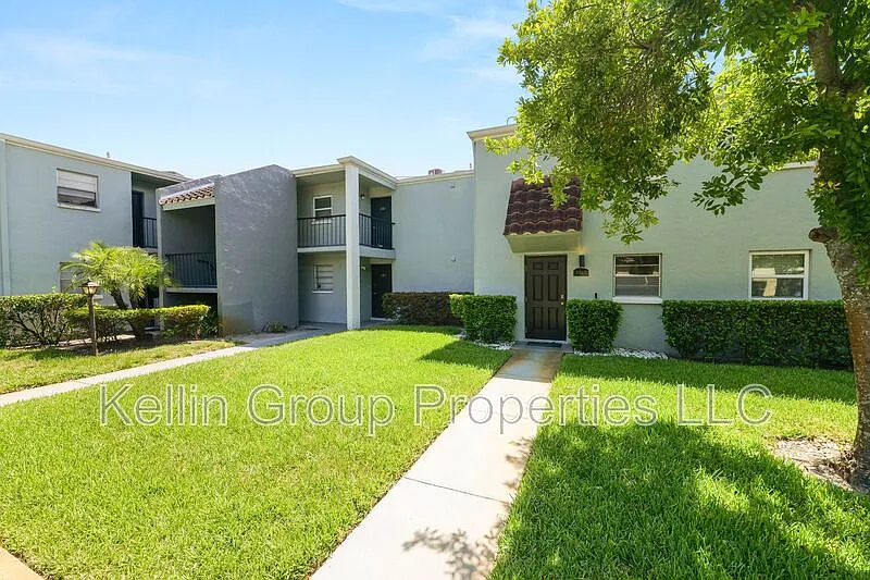 2 bed, 1.5 bath, 1088 sqft, $1,575 — Photo 3