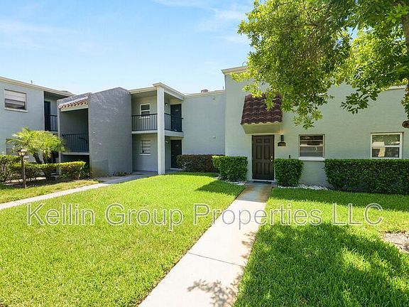 3rd image of 2862 Somerset Park Dr