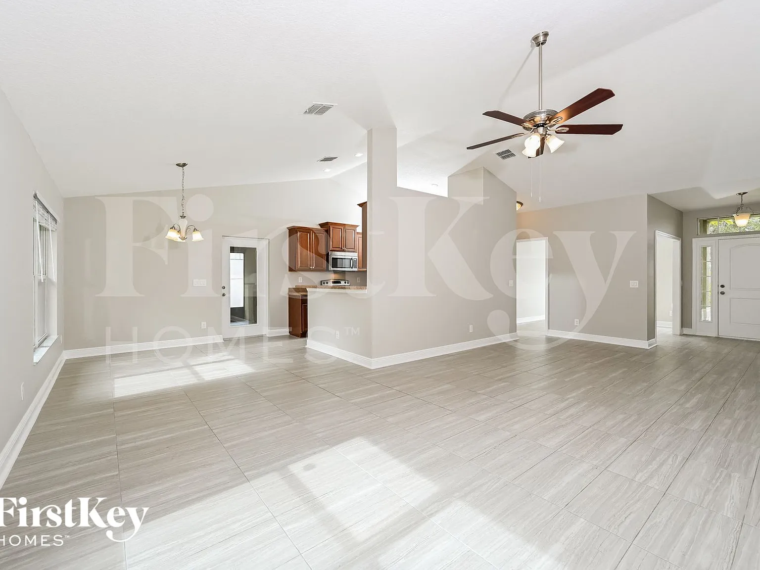 4 bed, 3.0 bath, 2663 sqft, $3,080 — Photo 3