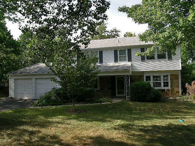 HOUSE FRONT