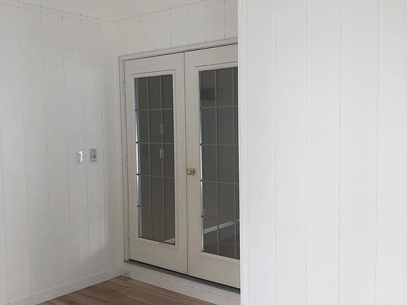 5th image of 743 Cambridge Dr