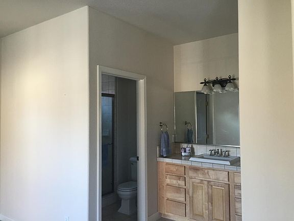 5th image of 1625 Heritage Ln