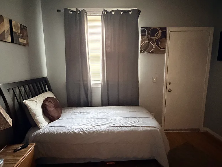 133 Howe St #1 — Photo 8