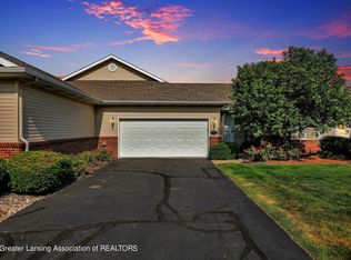 288 Barrington Cir, Lansing, MI 48917