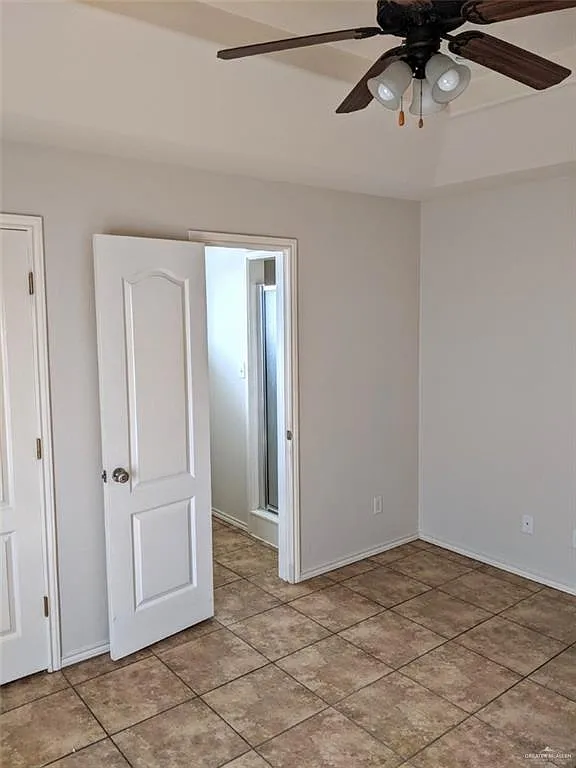 2 bed, 2.5 bath, 10284 sqft, $1,000 — Photo 4