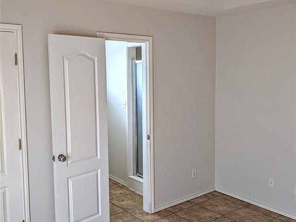 4th image of 409 S 49th St