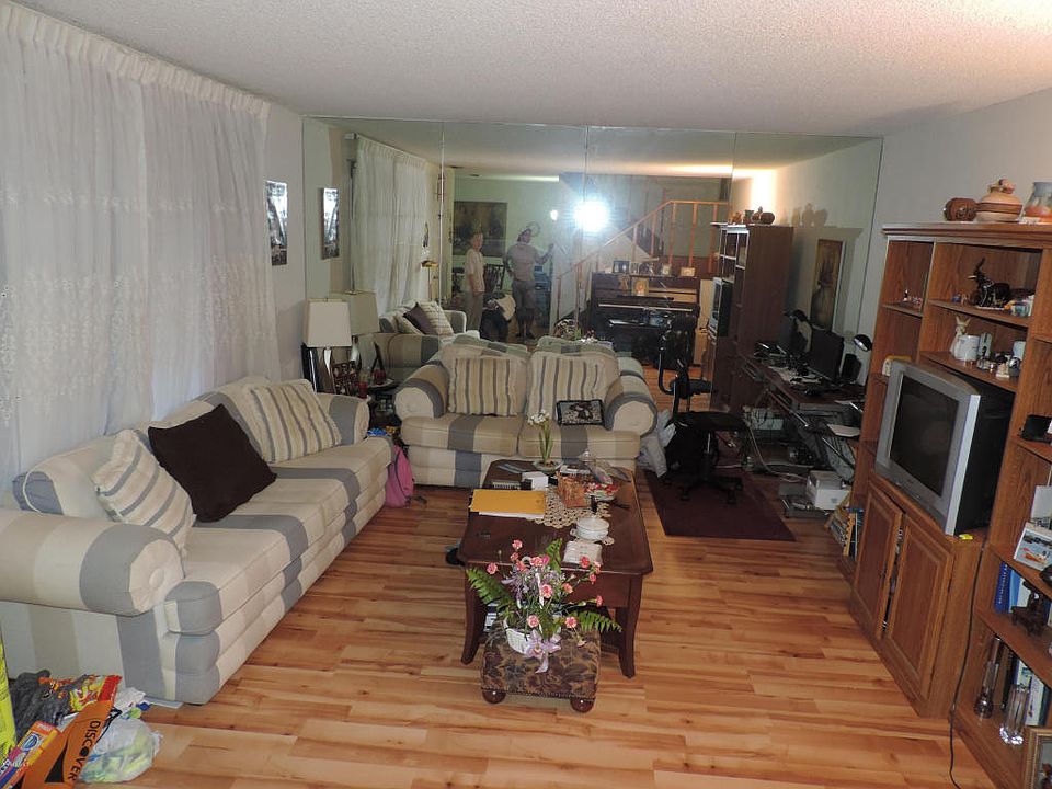 1st image of 1012 Vista Oaks Cir NE