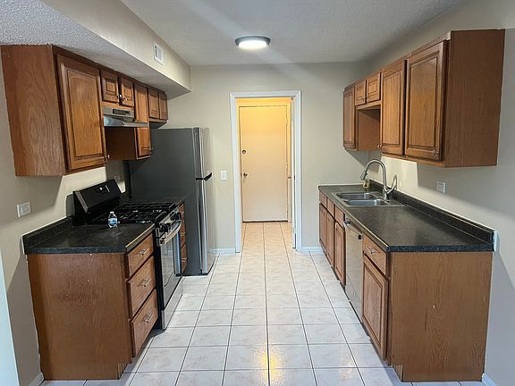 2nd image of 1703 Bell Dr