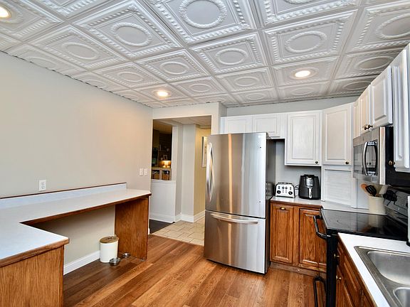 4th image of 3741 Elsmere Ave