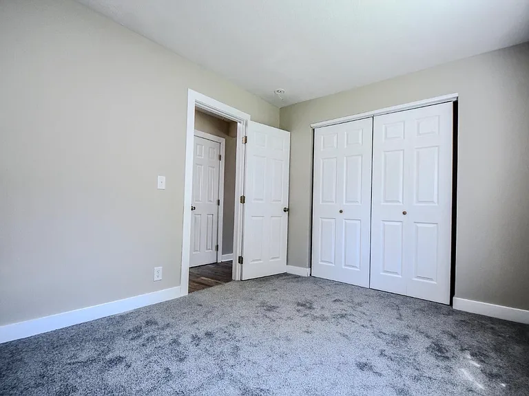 231 Dayton Ave — Photo 5