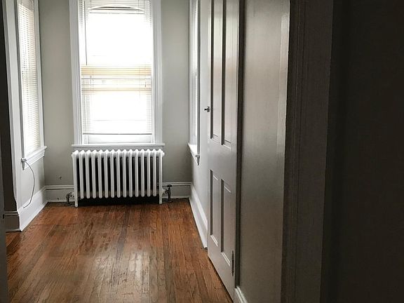 4th image of 368 Washington Ave