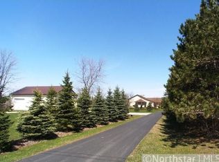 7250 165th St N, Hugo, MN 55038