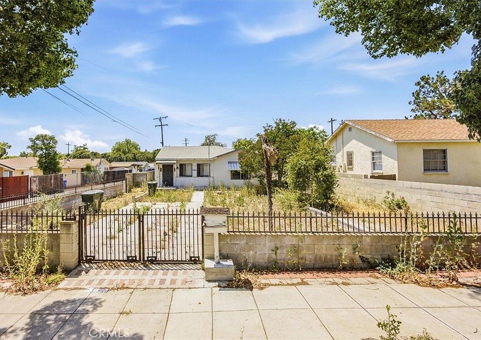 1st image of 249 N 10th Ave