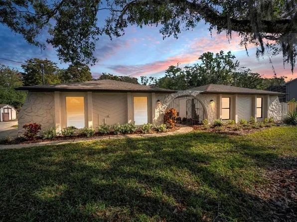 10639 Lakeview Dr, New Port Richey, FL 34654