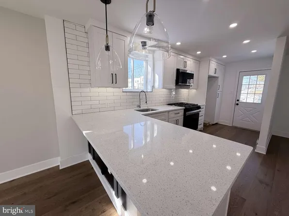 1346 Rainer Rd, Brookhaven, PA 19015