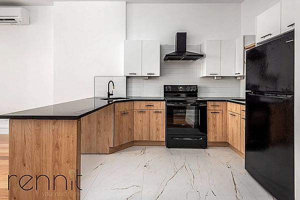 1st image of 303 Pulaski St APT 3