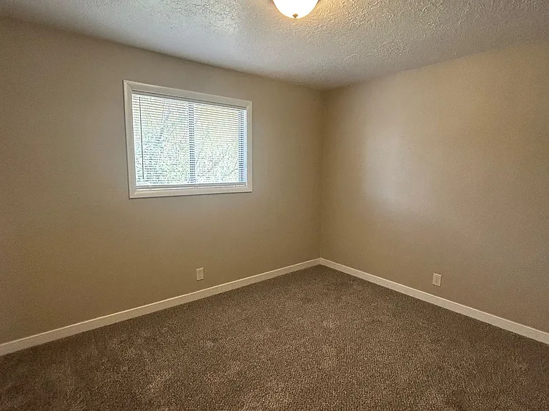 947 & 949 Renee Ave — Photo 21