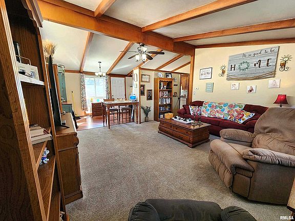 4th image of 2220 Maple St