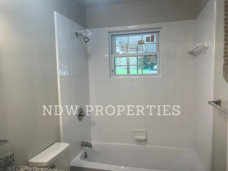 3042 Forrester St — Photo 8