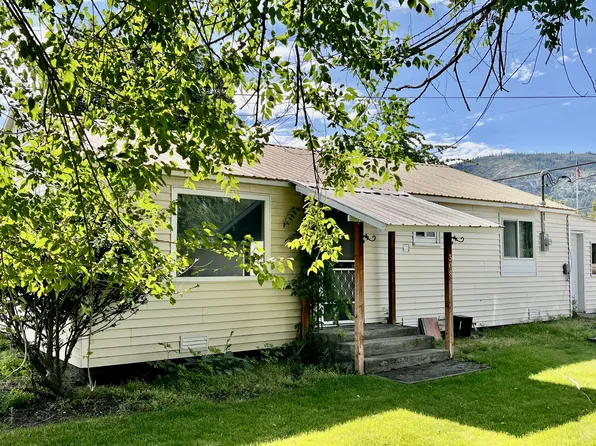 308 7th St, Northport, WA 99157