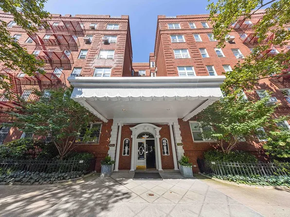 25 Plaza St #2L, Brooklyn, NY 11217