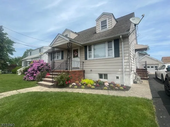 85 S 14th Ave, Manville, NJ 08835