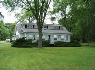 3662 Edgewater Ln, Oshkosh, WI 54902