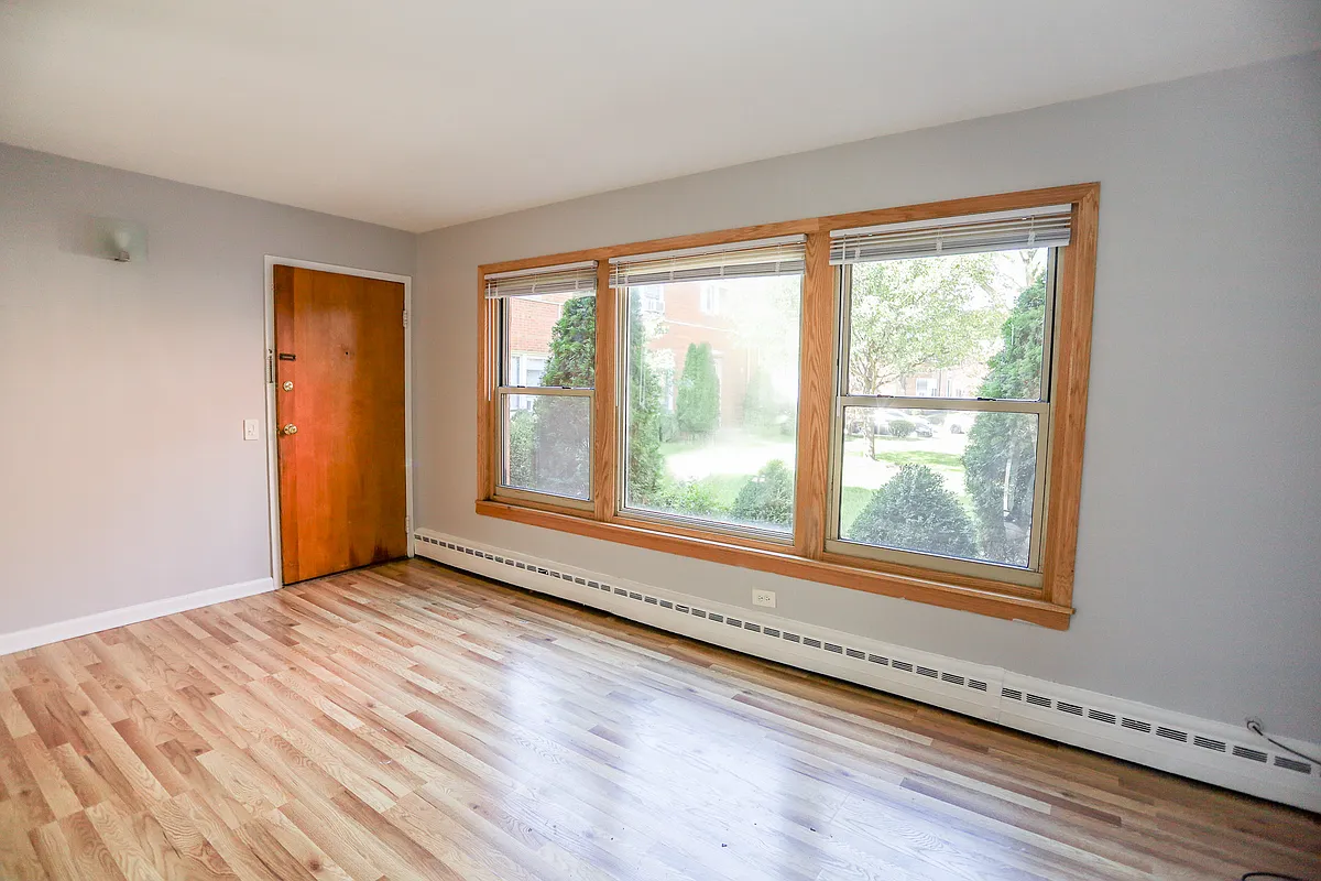 Building Photo - 2111 W Farragut Ave #2K