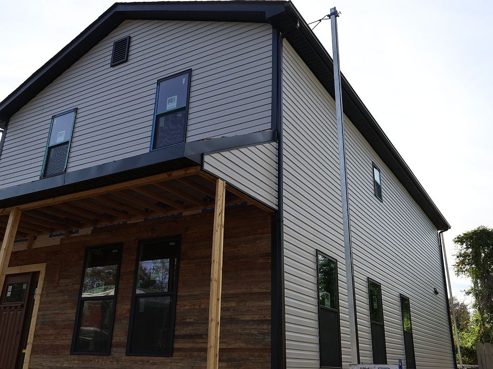 1st image of 486 Byrne St